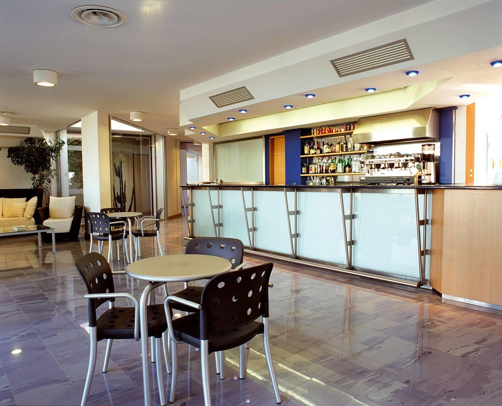 African Beach Hotel-Residence Manfredonia Kültér fotó