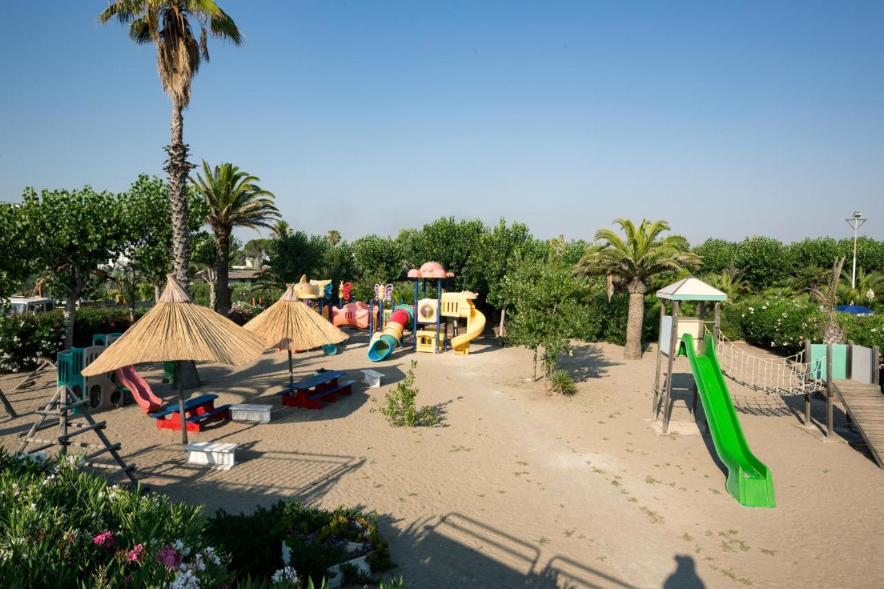 African Beach Hotel-Residence Manfredonia Kültér fotó