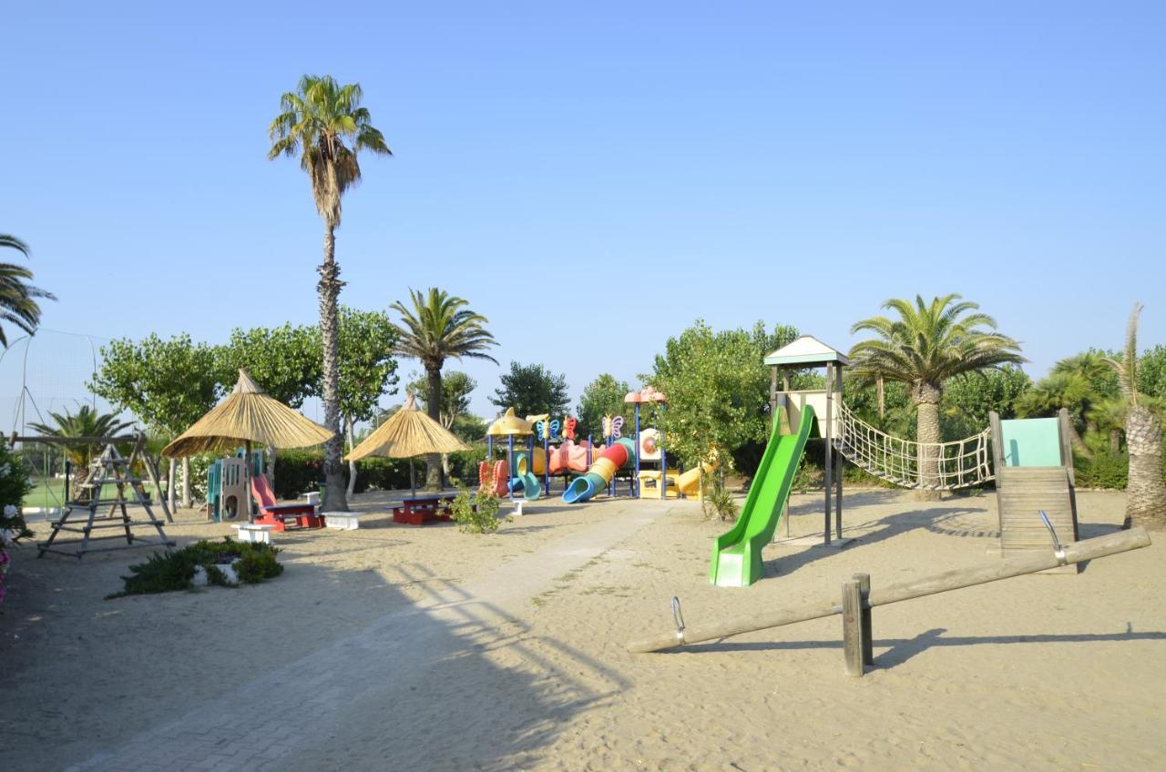 African Beach Hotel-Residence Manfredonia Kültér fotó