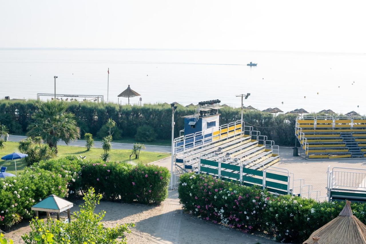 African Beach Hotel-Residence Manfredonia Kültér fotó