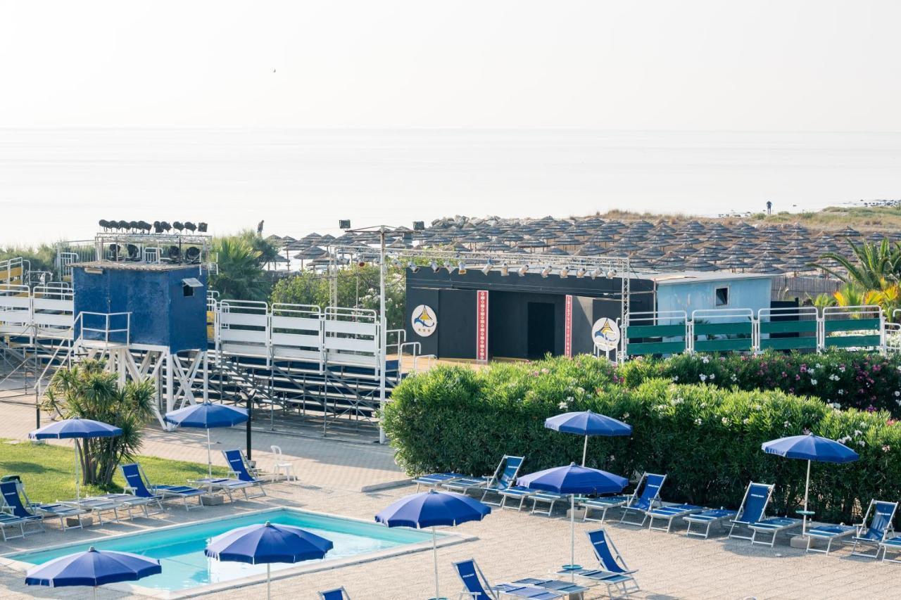 African Beach Hotel-Residence Manfredonia Kültér fotó