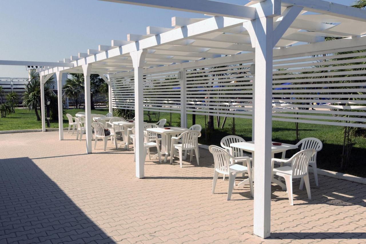 African Beach Hotel-Residence Manfredonia Kültér fotó