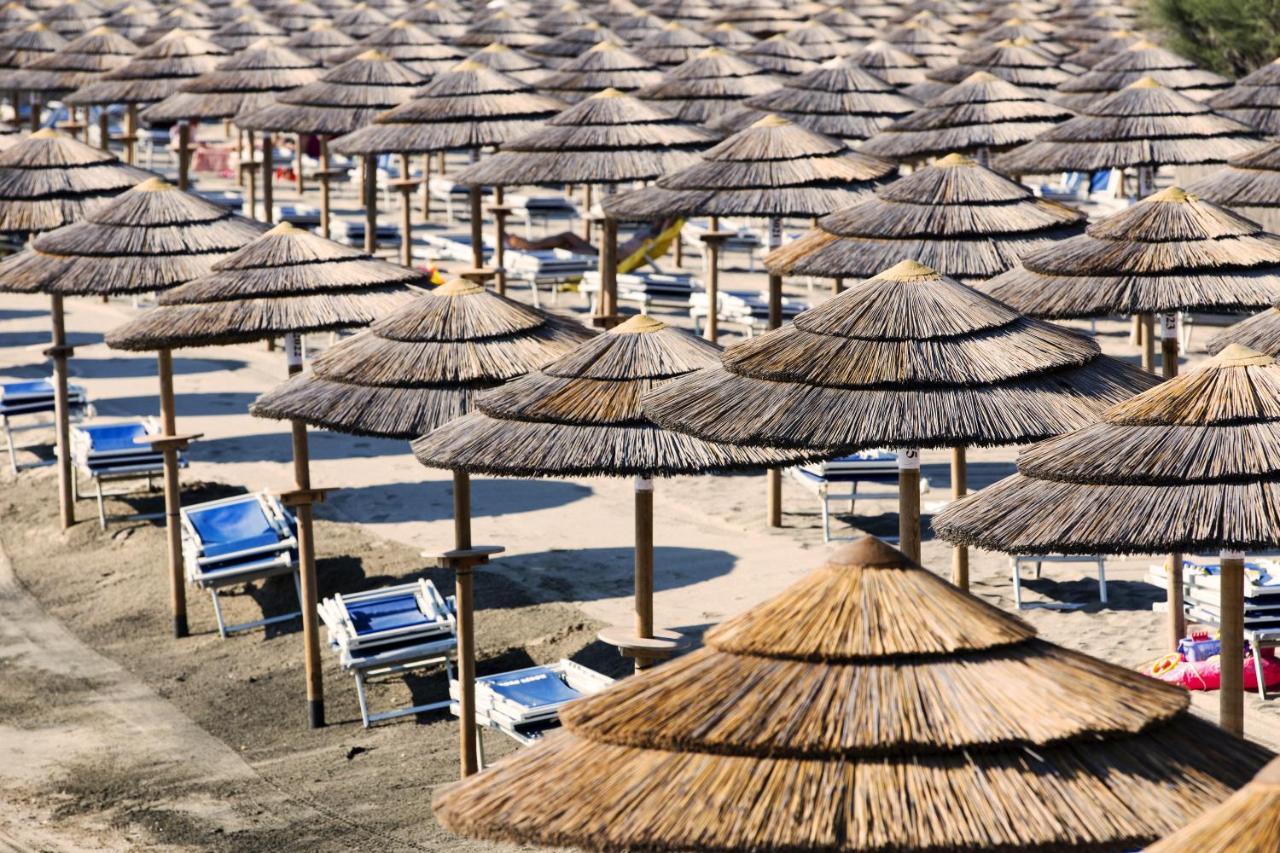 African Beach Hotel-Residence Manfredonia Kültér fotó