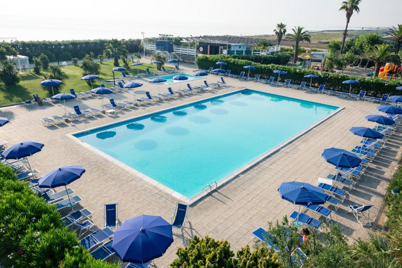 African Beach Hotel-Residence Manfredonia Kültér fotó