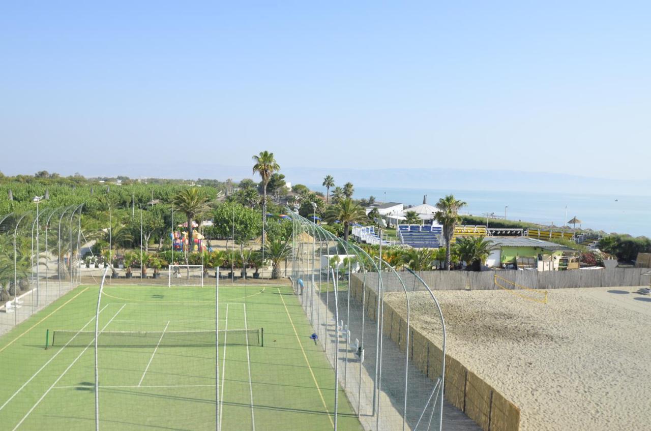 African Beach Hotel-Residence Manfredonia Kültér fotó