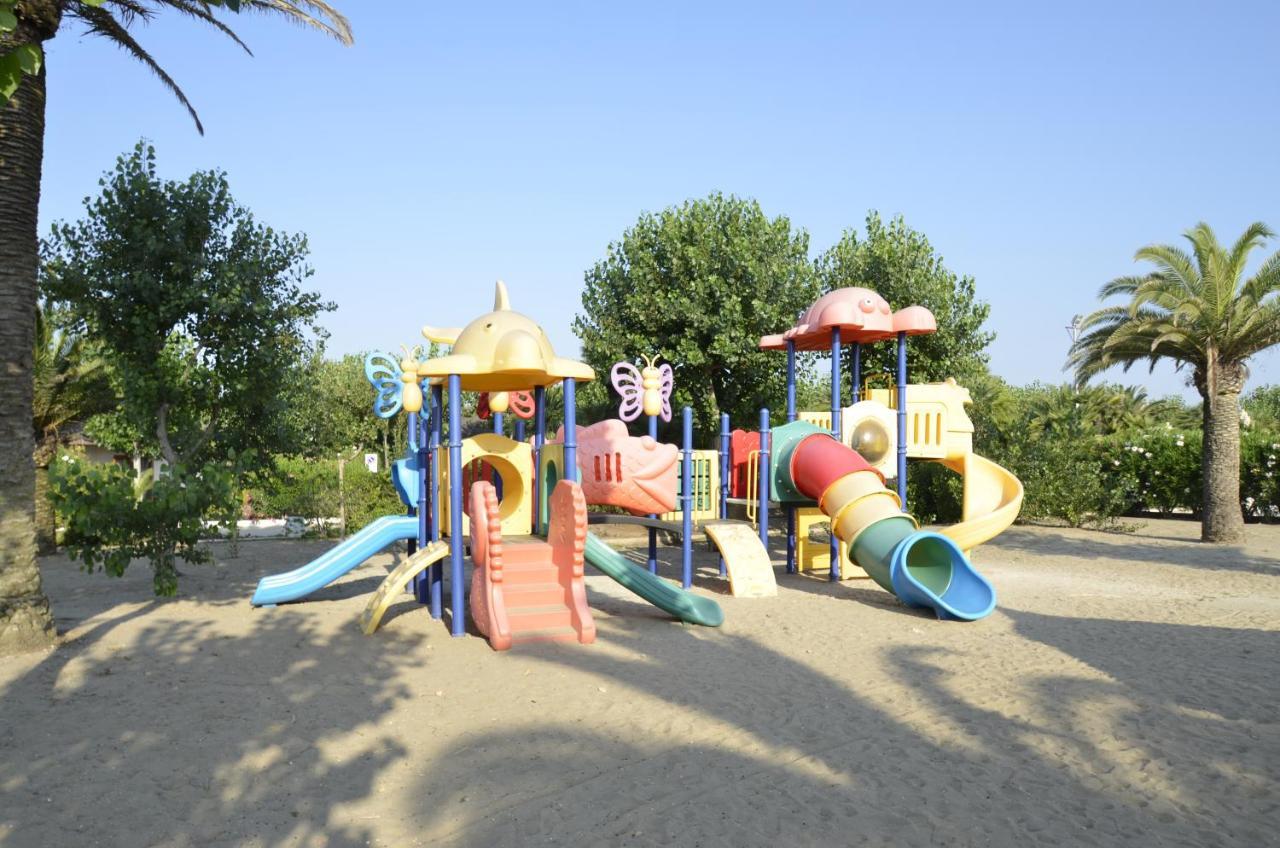 African Beach Hotel-Residence Manfredonia Kültér fotó